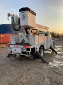 2016 Versalift VO-455-MHI / Freightliner M2 106 4x4